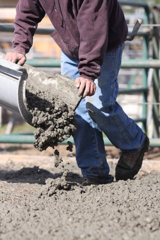 Pouring concrete driveway